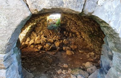 villa anthelia upper ruin